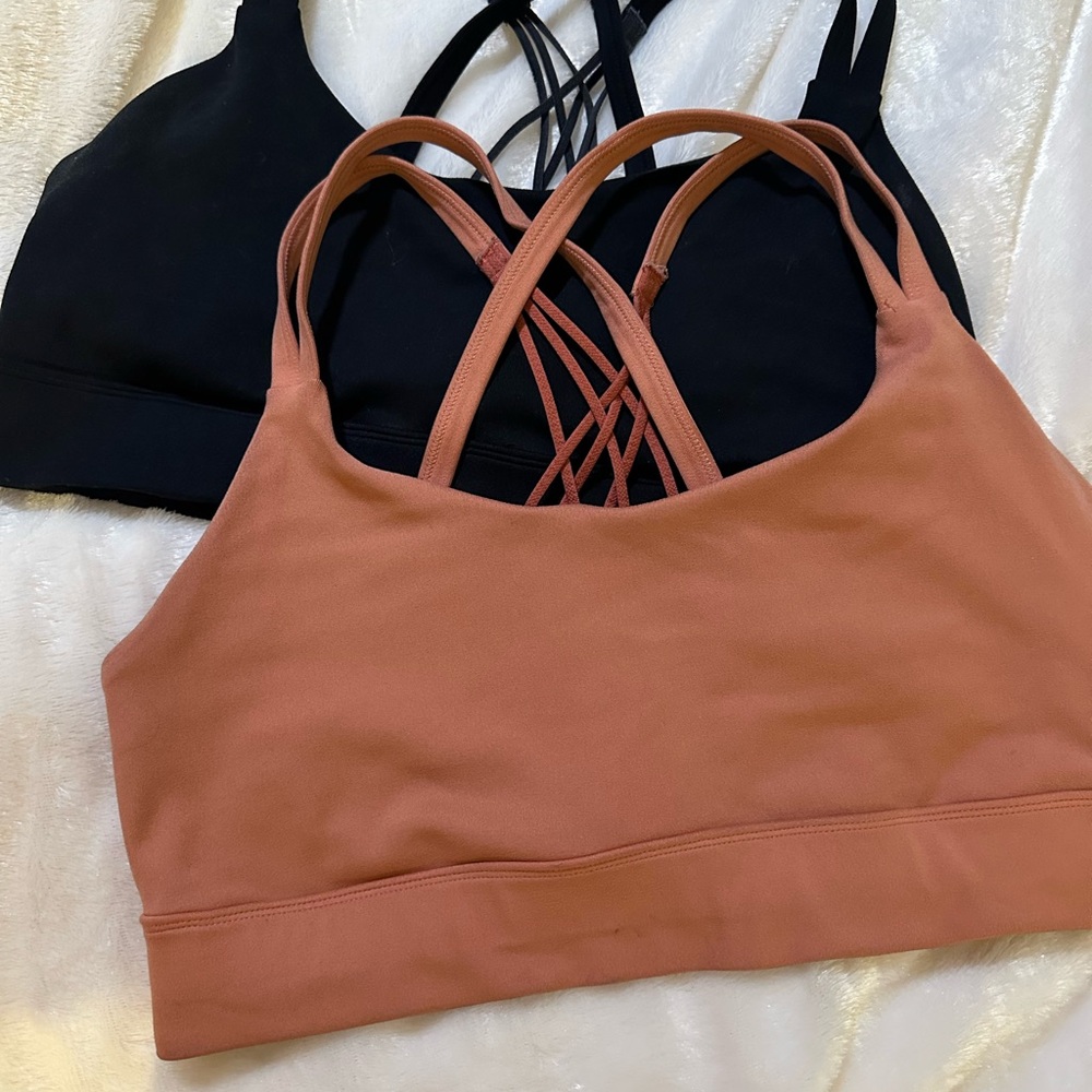 Elegant Strappy Sports Bra - Black and Tan